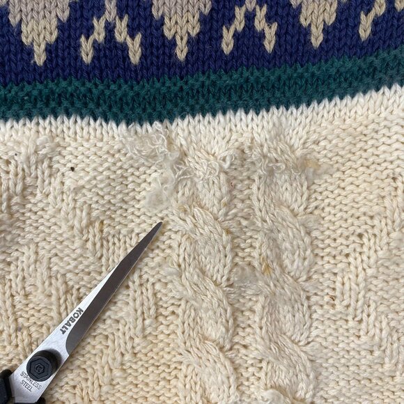 Vintage American Hero Mens Sweater Crew Neck Cable Knit Pullover Blue Geo Stripe - Picture 6 of 10